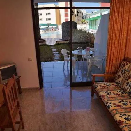 Arenas Appartement *